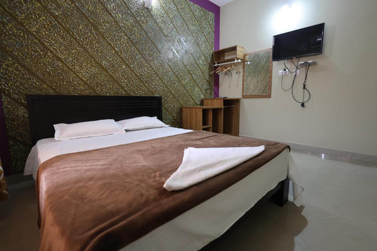 Wayanad Regal Residency Hotell Kalpatta Eksteriør bilde