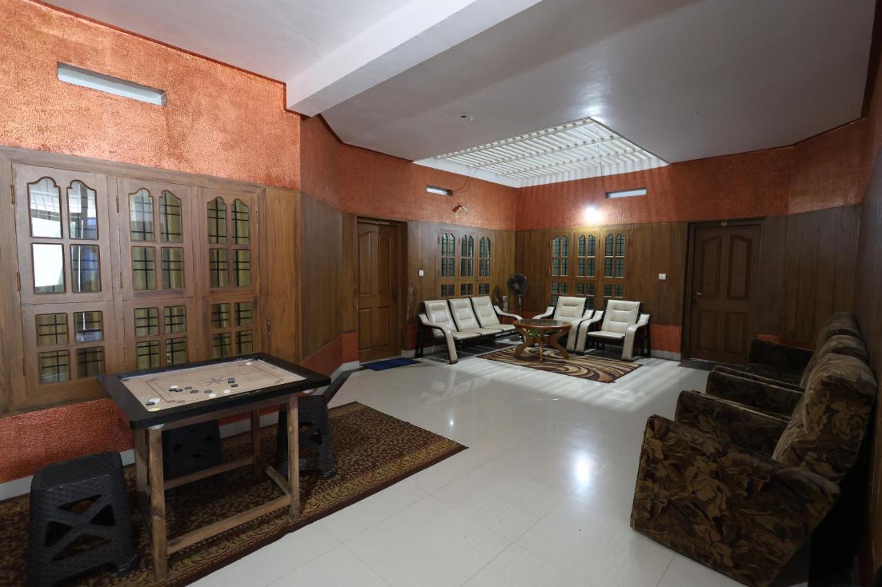 Wayanad Regal Residency Hotell Kalpatta Eksteriør bilde