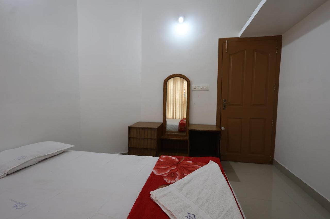 Wayanad Regal Residency Hotell Kalpatta Eksteriør bilde