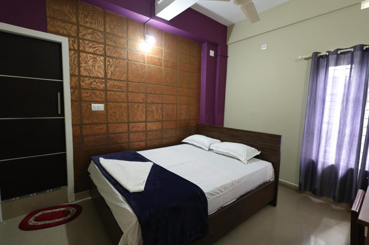 Wayanad Regal Residency Hotell Kalpatta Eksteriør bilde